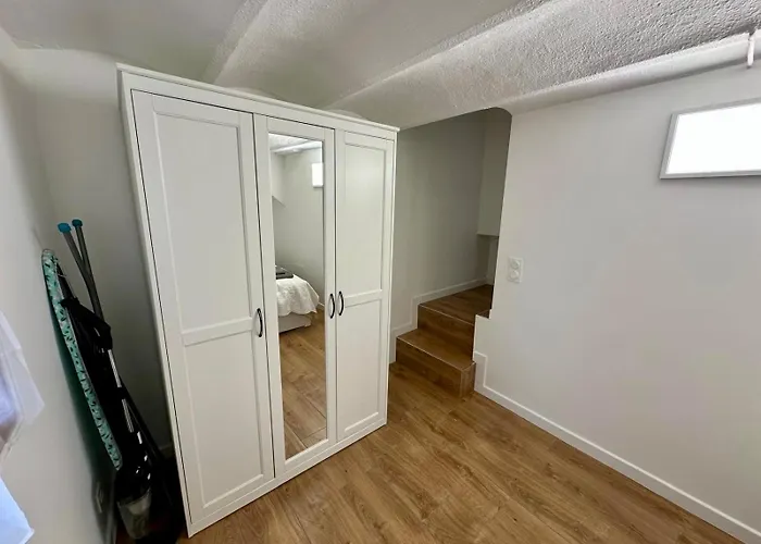 2 Bedrooms appartement entièrement rénové Cannes - 200m de la plage