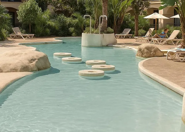 Appartement 3 pièces piscine proche plage et Cannes