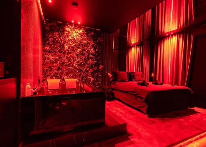 Évasion intime : Love Room de luxe à Cannes