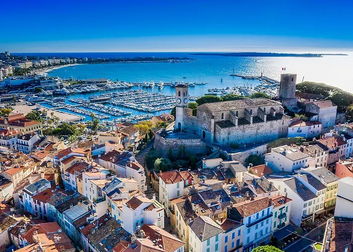 Studio Cannes Centre ville Festival - Internet Fibre - 2 Adultes et Couchage Enfant en option