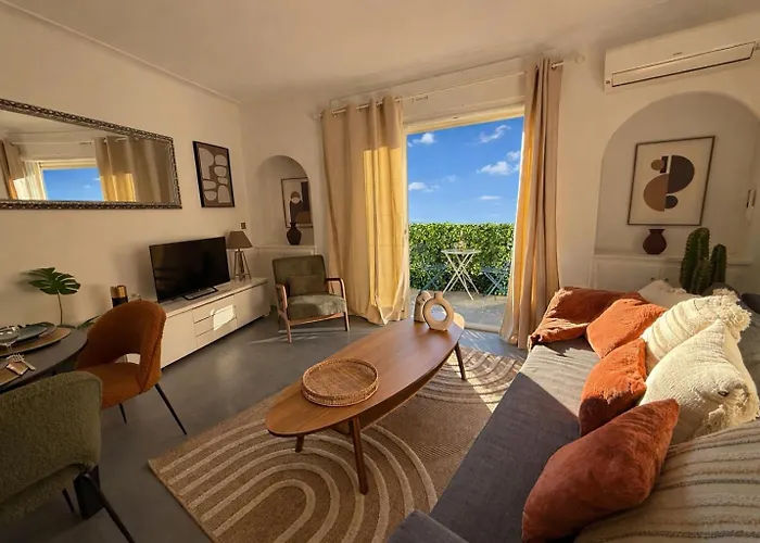 Cannes CROISETTE - plages - palais - bord de mer - Appartement moderne et lumineux avec balcon
