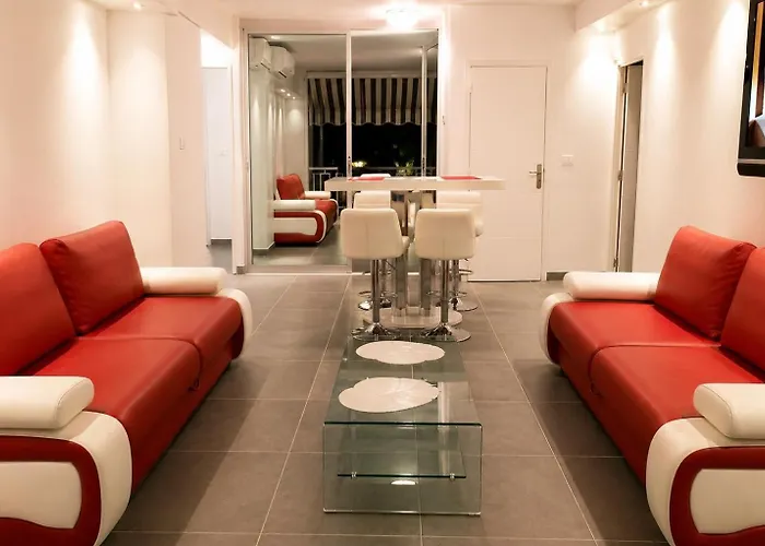 SUPERBE 3P 2chambres, 2terrasses CANNES centre-ville, 4 min à pied de la Croisette sas-meredith loc