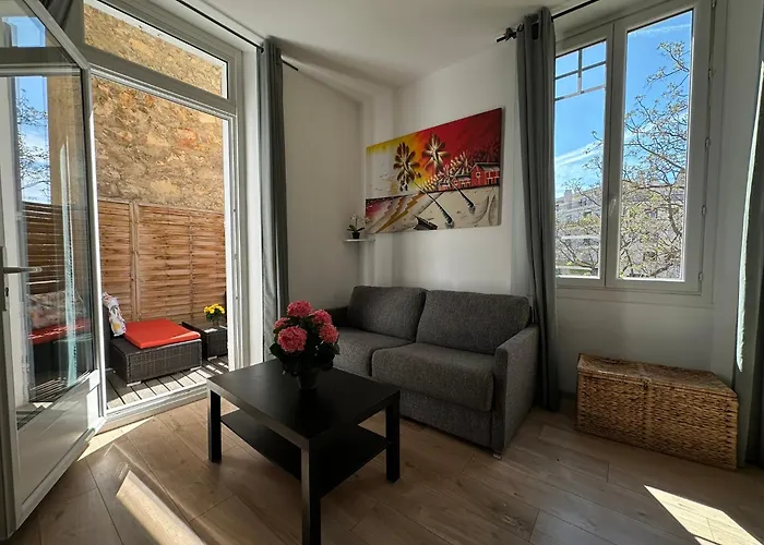 Cosy Apartment In Cannes With A Terrasse