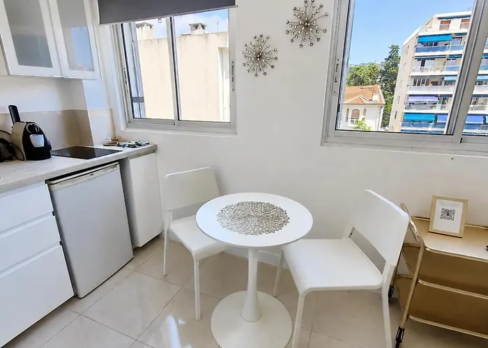 Cannes Centre Studio 2 Chic 9min Palais et Clim