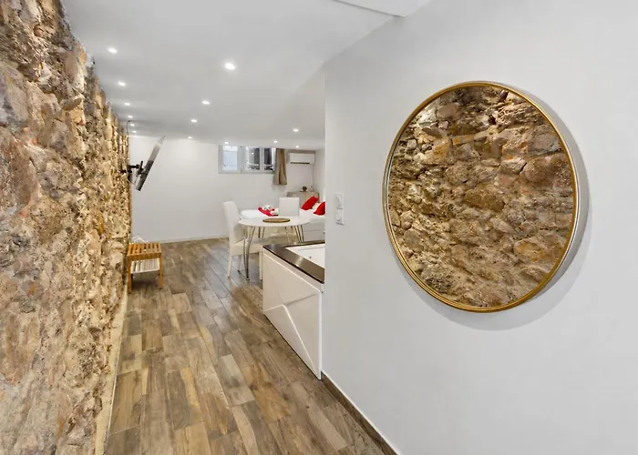La Suite Confidentielle - Balnéo - Sauna - Hypercentre Cannes