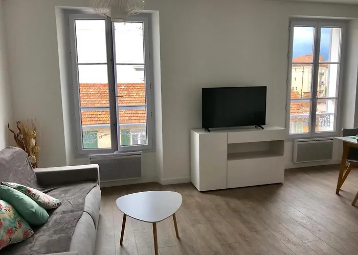 Appartement 5MN plages CANNES la Bocca
